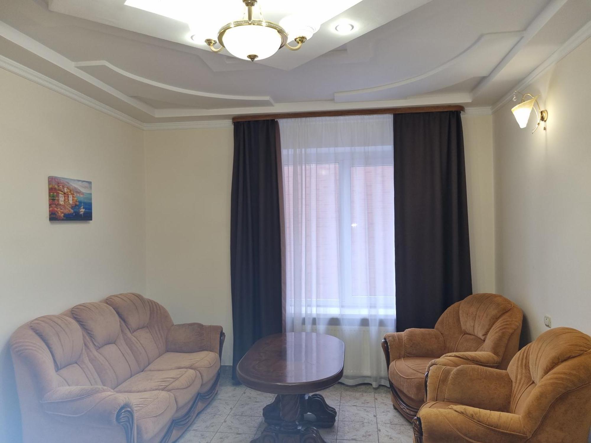 Hotel Complex Uhnovych Ternopil Exterior photo